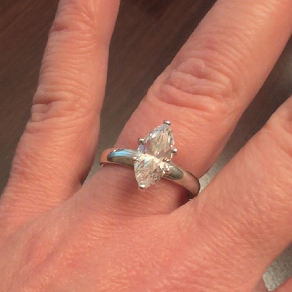 Elegant Diamonique DQ CZ 925 Silver Marquise Cut Ring